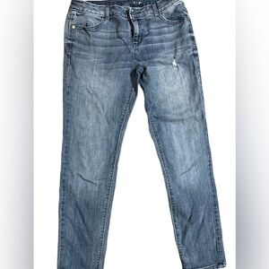 Simply Vera Distressed Straight Leg Jeans for Women